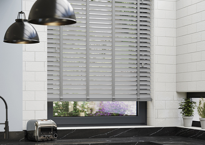Ecowood Deluxe, Tranquil Grey Satin - Motorised Venetian Blind - Image 5